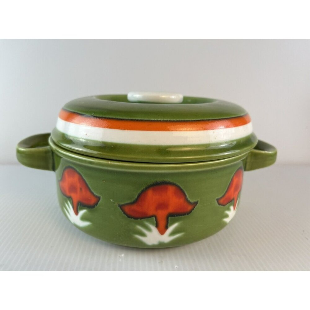 Georges Briard Crock Double Handles Avocado Green Mushrooms 1.5 QT